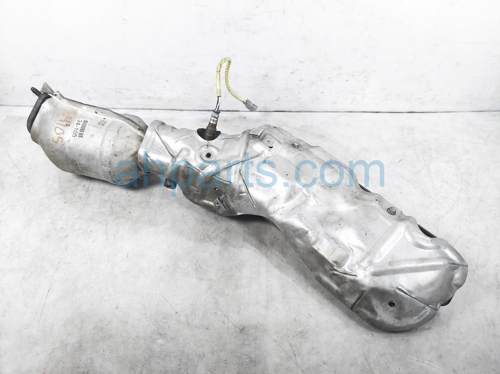 $650 Nissan RH EXHAUST CONVERTER MANIFOLD - 5.6L $650 Nissan RH EXHAUST CONVERTER MANIFOLD - 5.6L