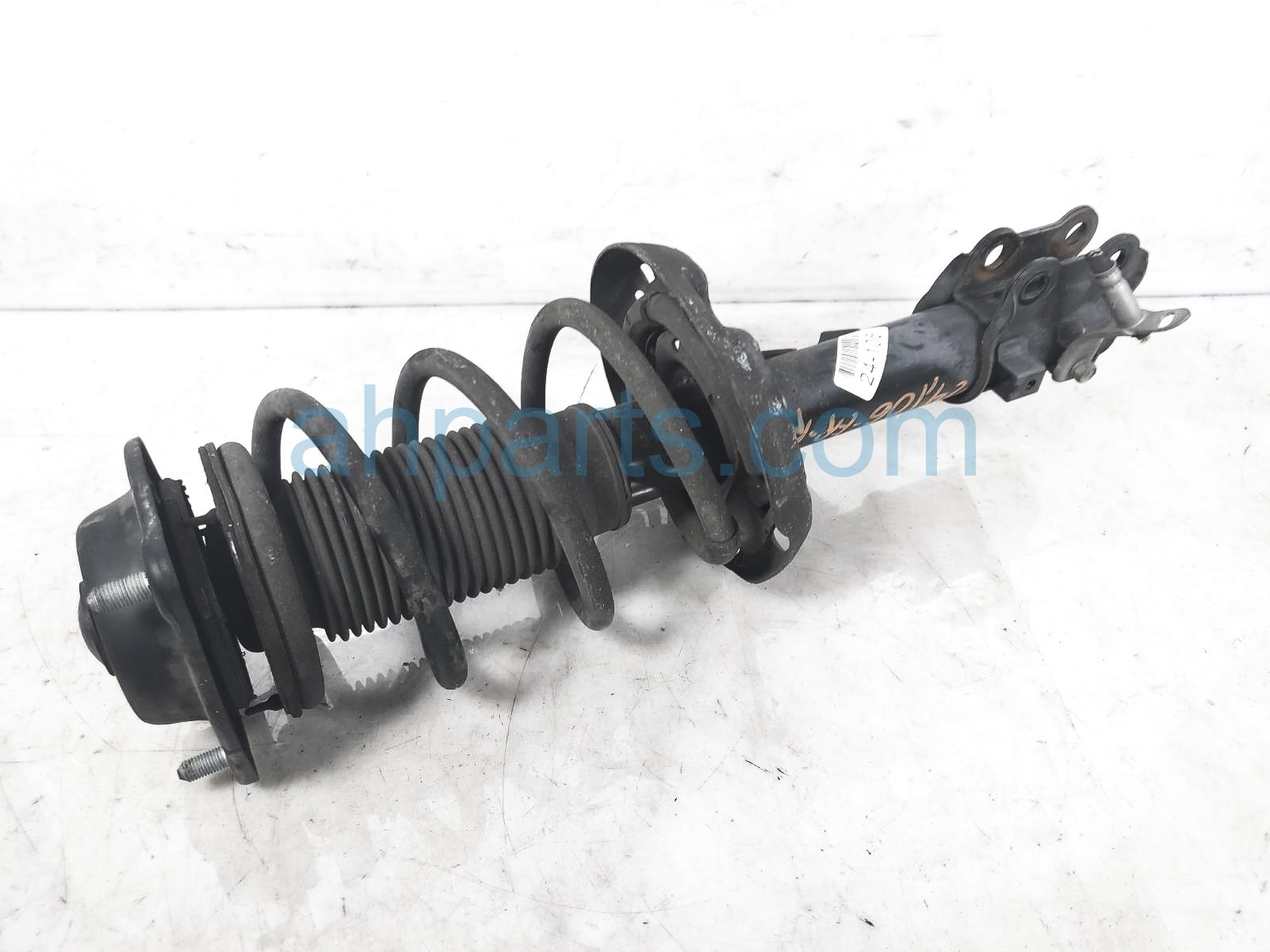 $70 Hyundai FR/RH STRUT + SPRING $70 Hyundai FR/RH STRUT + SPRING