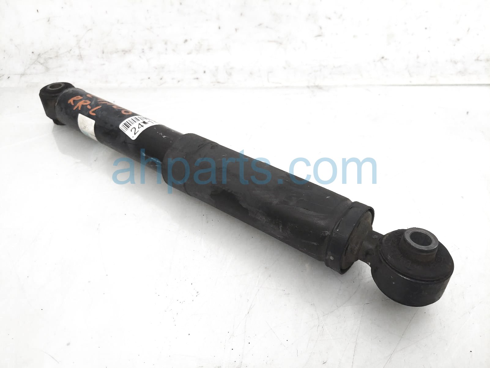 $25 Hyundai RR/LH SHOCK ABSORBER $25 Hyundai RR/LH SHOCK ABSORBER