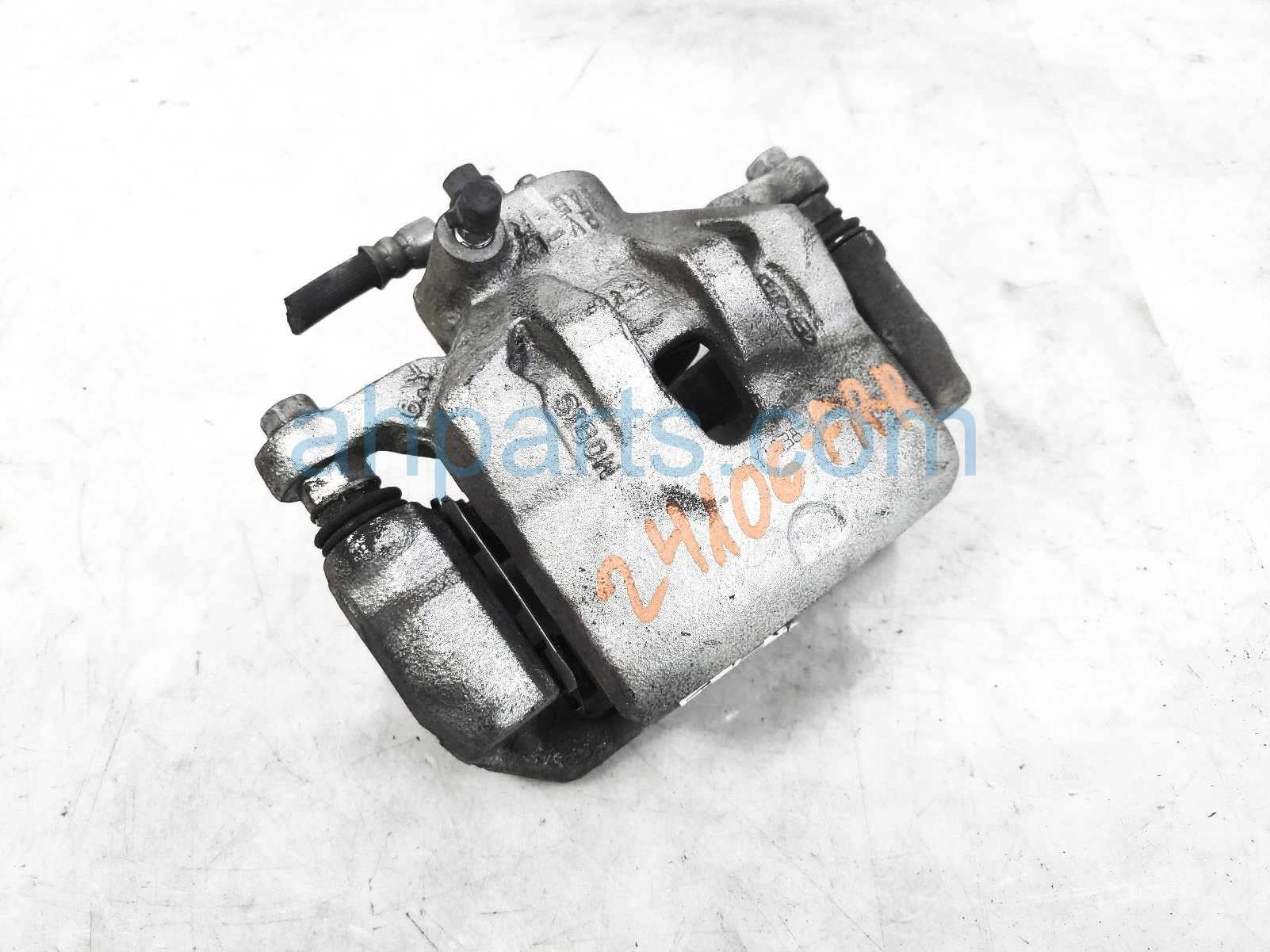 $45 Hyundai FR/RH BRAKE CALIPER $45 Hyundai FR/RH BRAKE CALIPER