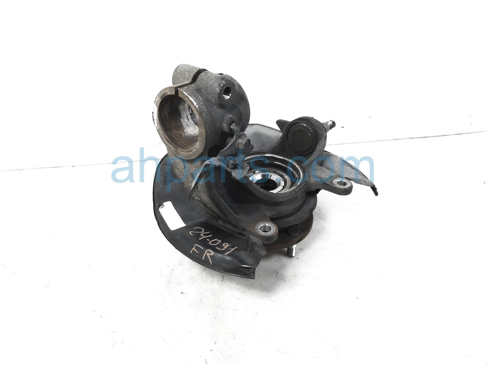 $115 Honda FR/RH SPINDLE KNUCKLE HUB $115 Honda FR/RH SPINDLE KNUCKLE HUB