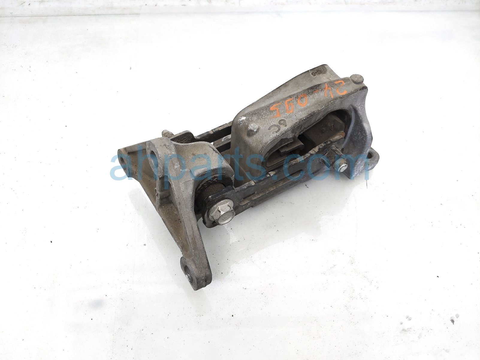 $65 Nissan REAR ENGINE MOUNT - 2.5L S FWD $65 Nissan REAR ENGINE MOUNT - 2.5L S FWD