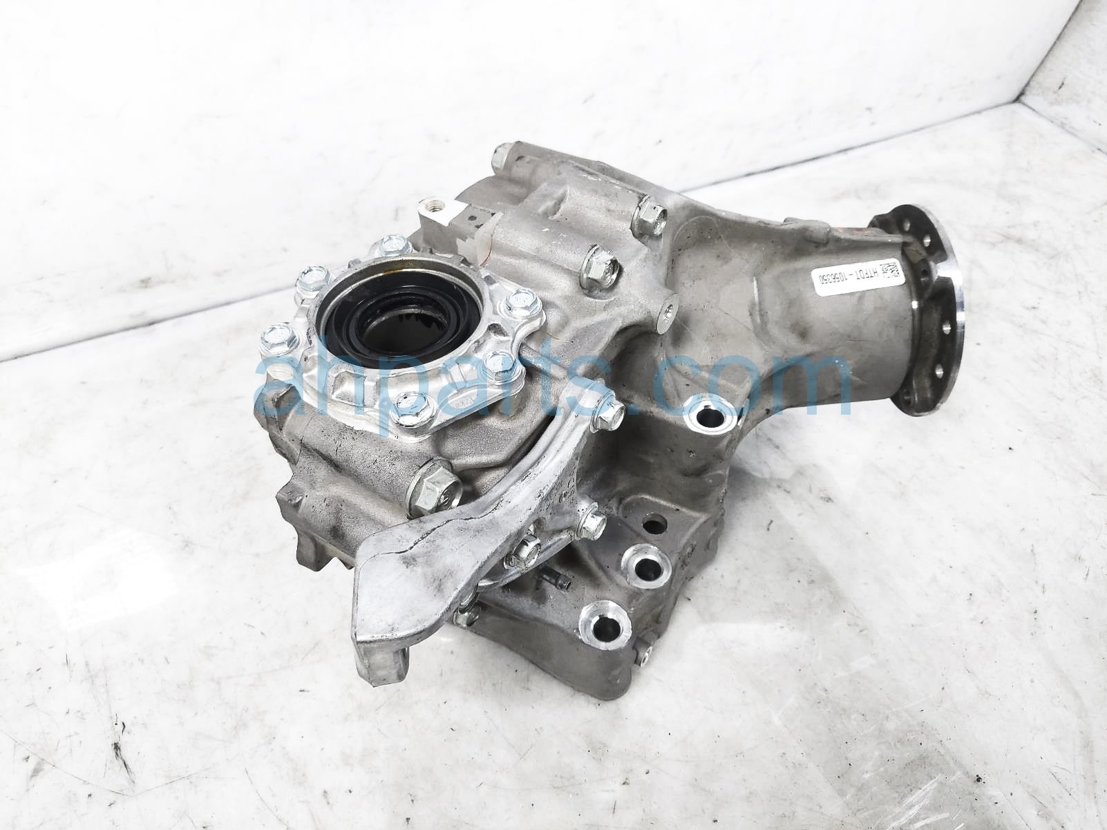 $700 Honda TRANSFER CASE ASSY - 3.5L AWD - 10K $700 Honda TRANSFER CASE ASSY - 3.5L AWD - 10K