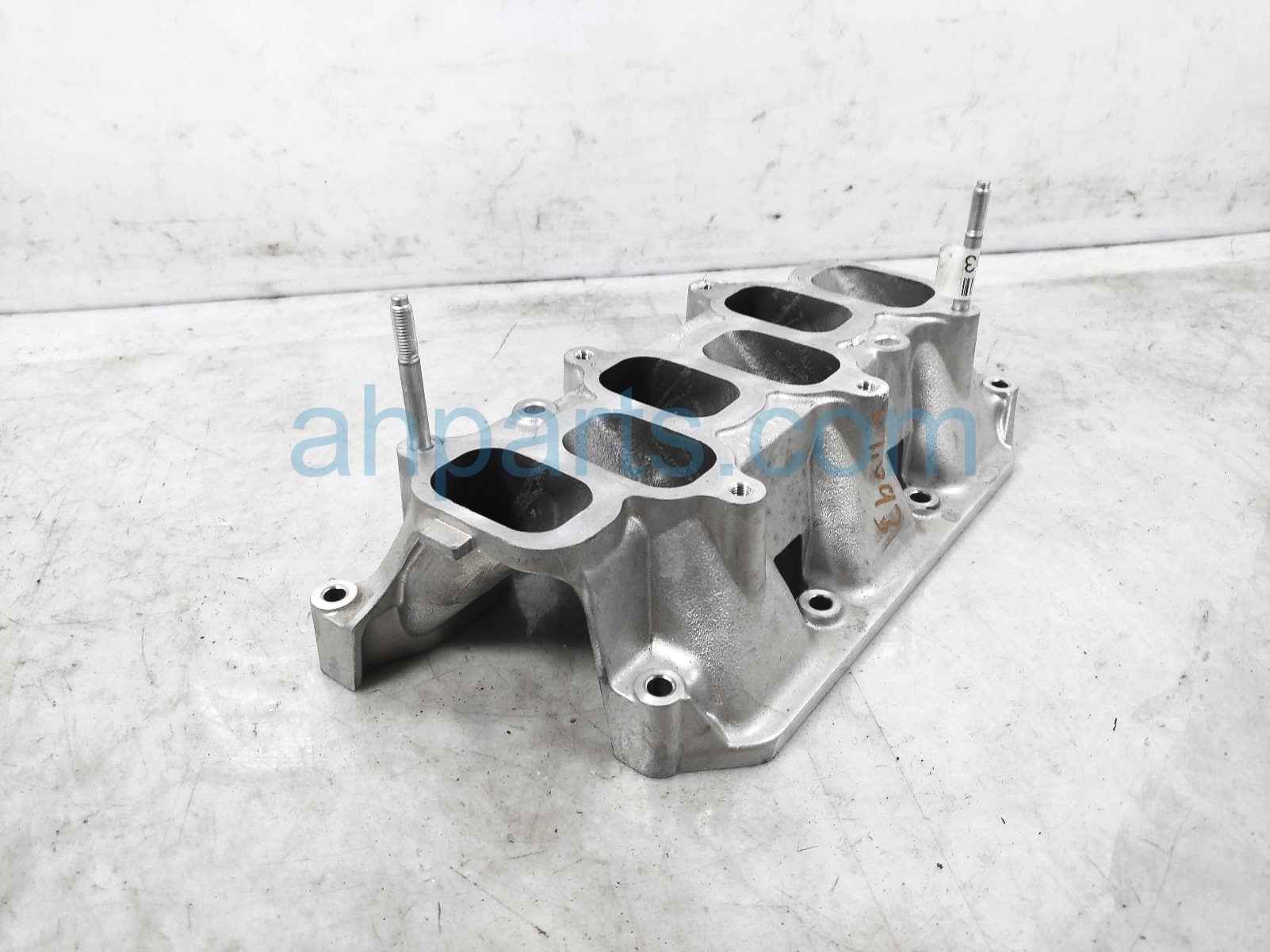 $100 Honda LOWER INTAKE MANIFOLD - 3.5L AWD $100 Honda LOWER INTAKE MANIFOLD - 3.5L AWD