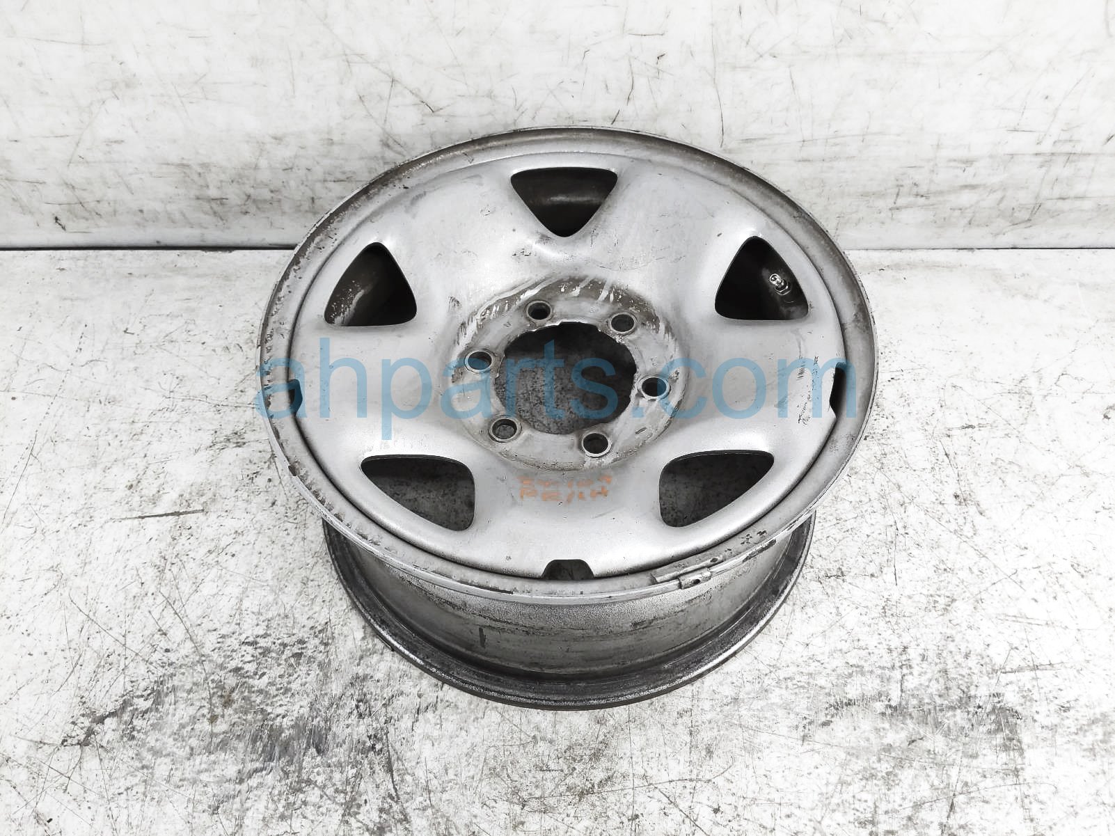 $65 Toyota RR/LH WHEEL / RIM