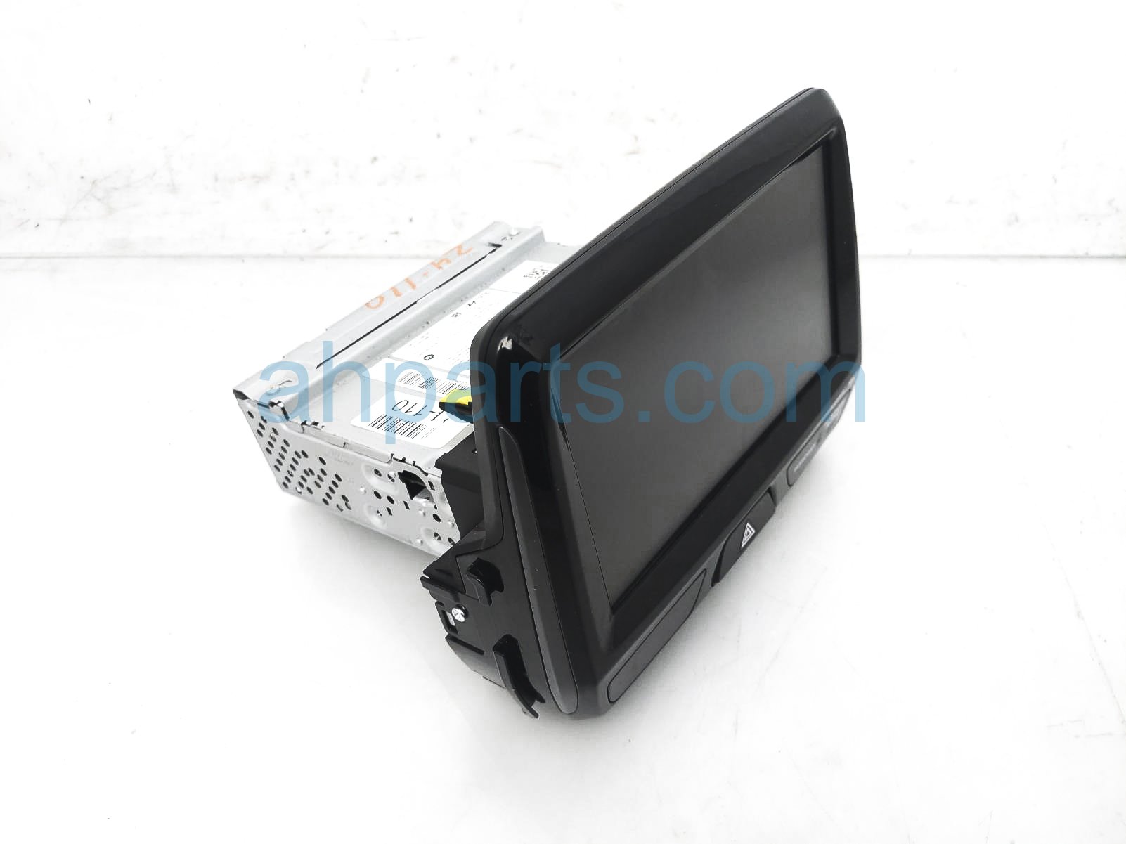$295 Hyundai RADIO RECEIVER & DISPLAY SCREEN $295 Hyundai RADIO RECEIVER & DISPLAY SCREEN