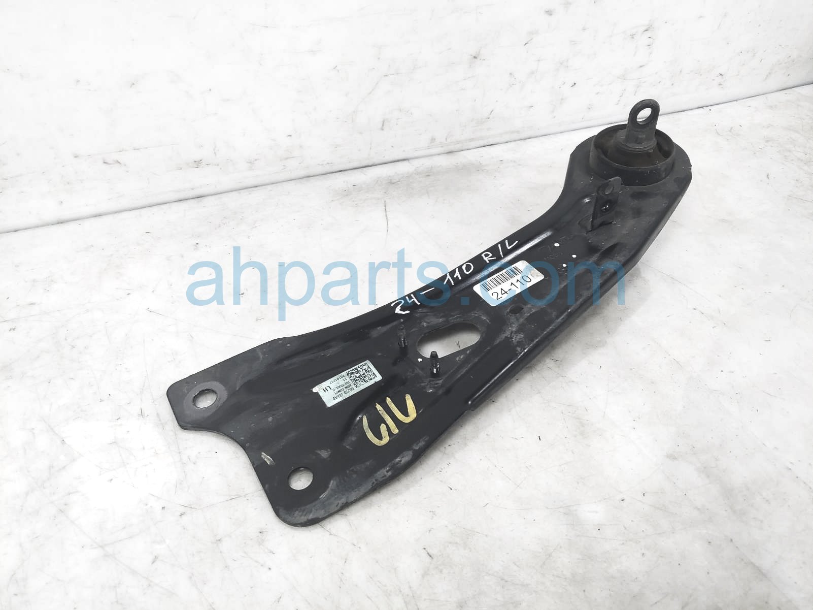 $75 Hyundai RR/LH TRAILING CONTROL ARM $75 Hyundai RR/LH TRAILING CONTROL ARM