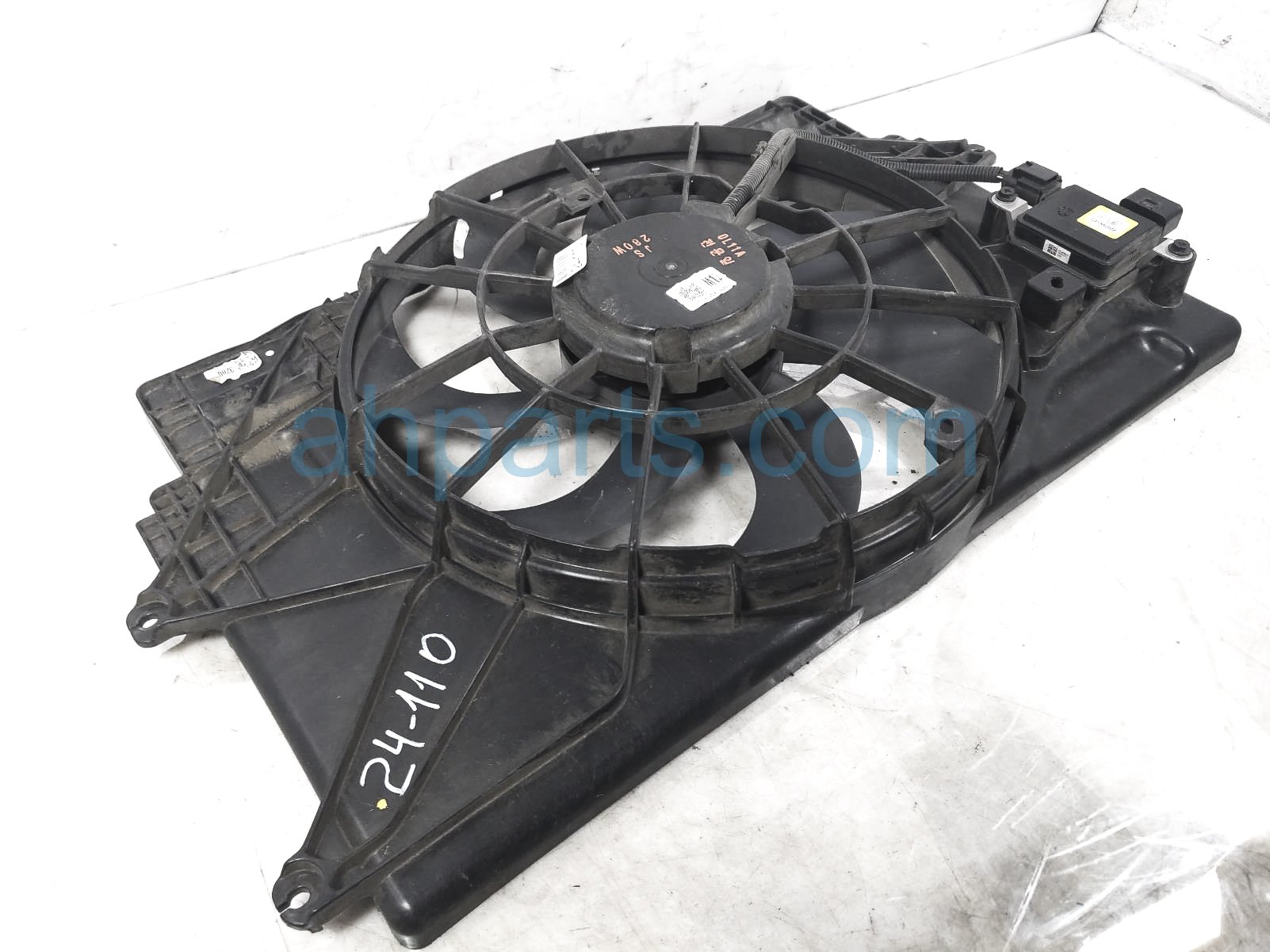 $149 Hyundai RADIATOR FAN ASSEMBLY - 47K MILES $149 Hyundai RADIATOR FAN ASSEMBLY - 47K MILES