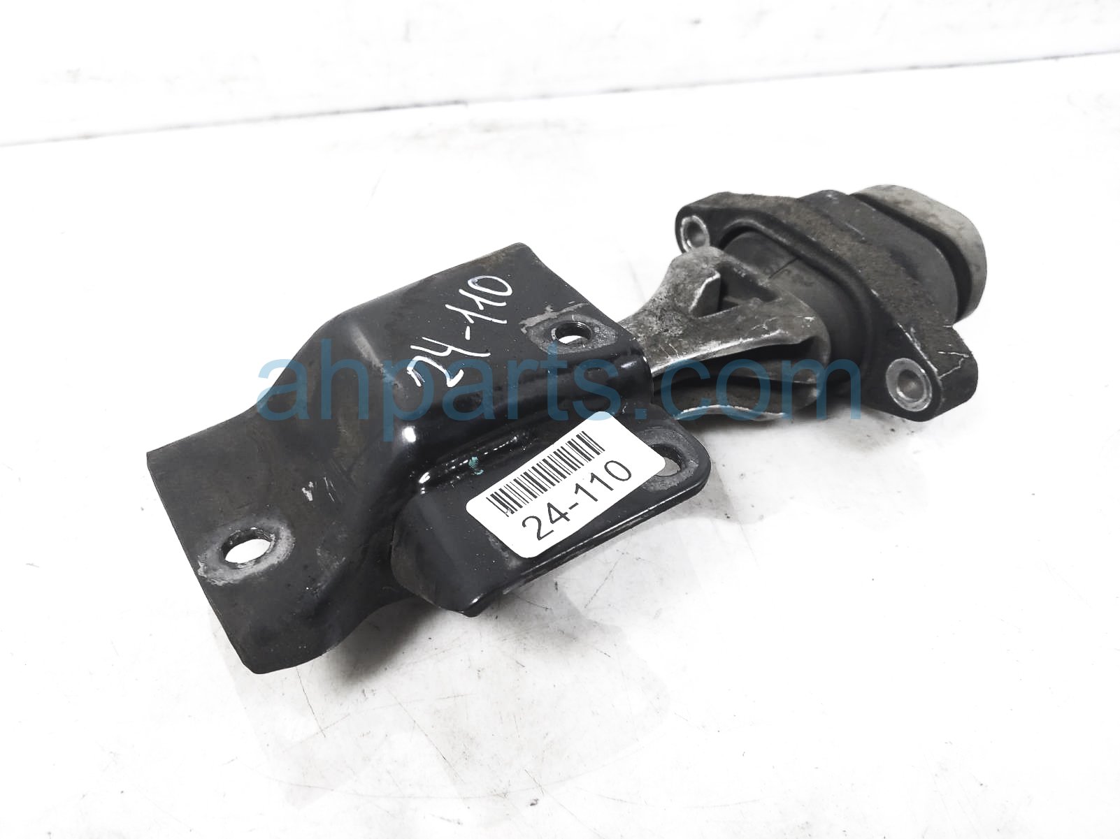 $50 Hyundai ENGINE SUPPORT ROD W/BRACKET - 1.6L $50 Hyundai ENGINE SUPPORT ROD W/BRACKET - 1.6L