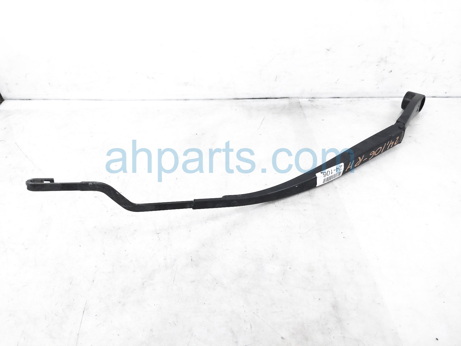 $25 Hyundai RH SIDE WINDSHIELD WIPER ARM $25 Hyundai RH SIDE WINDSHIELD WIPER ARM