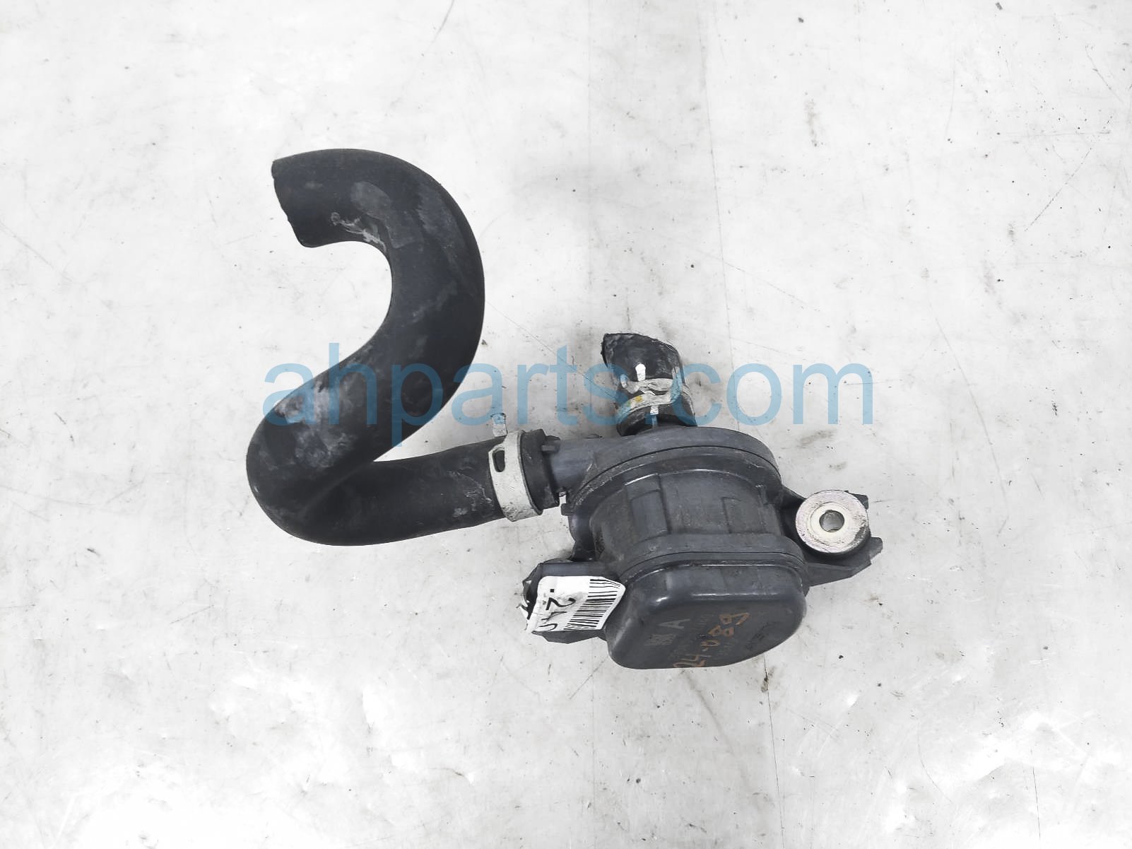 thumbnail image 2 of OEM Toyota Prius Inverter Cooler Water Pump - 2001-2003 (27124JFXB) 2 of 4