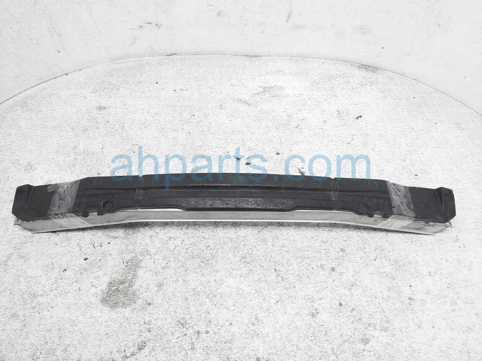 $150 Honda FRONT REBAR W/ABSORBER * CAPA * $150 Honda FRONT REBAR W/ABSORBER * CAPA *