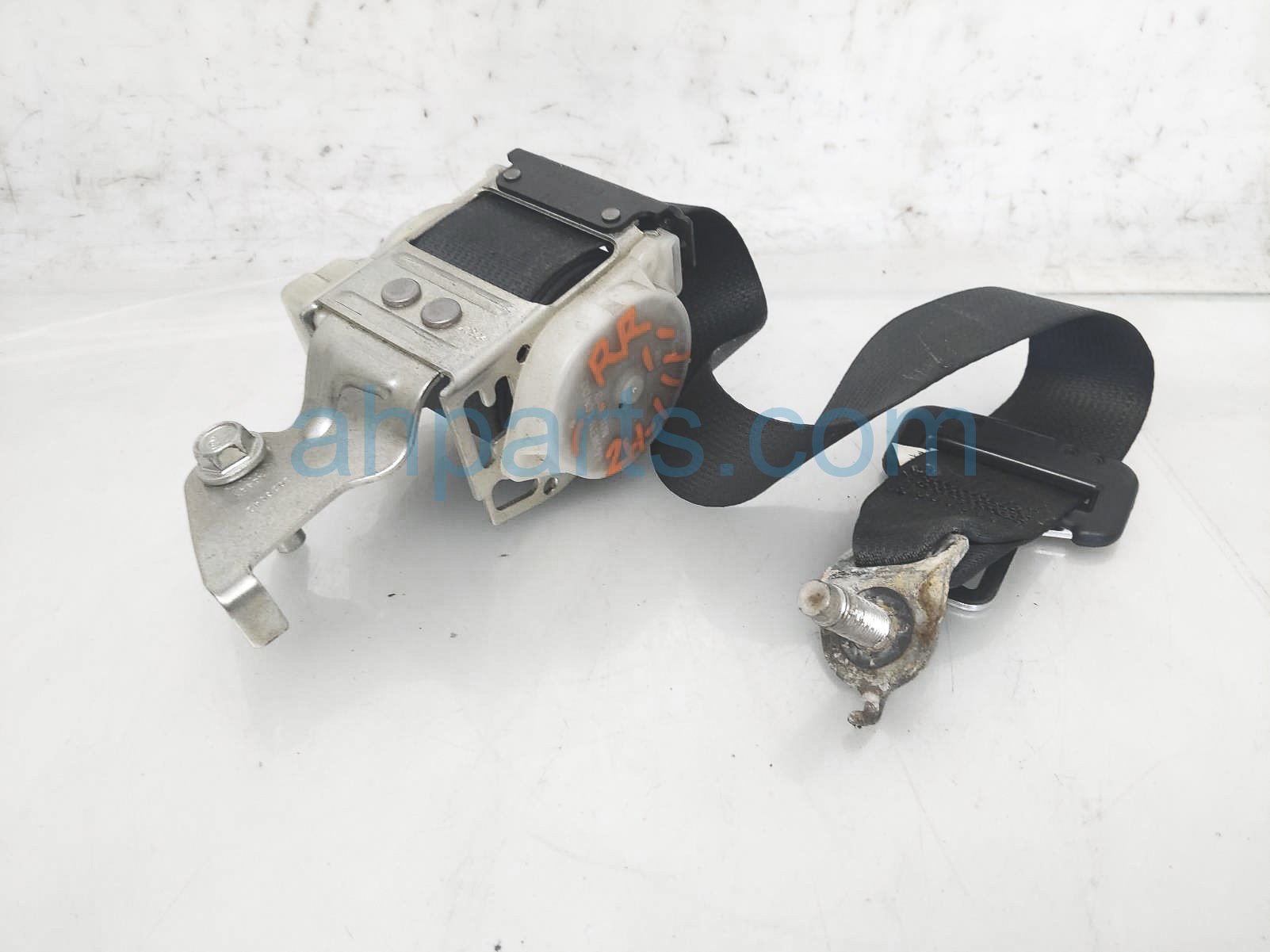 $25 Honda 2ND ROW RH SEAT BELT - BLACK $25 Honda 2ND ROW RH SEAT BELT - BLACK