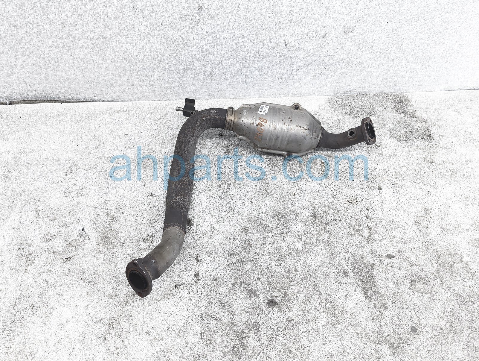 $450 Toyota LH CONVERTER + PIPE - EXHAUST F ASSY $450 Toyota LH CONVERTER + PIPE - EXHAUST F ASSY