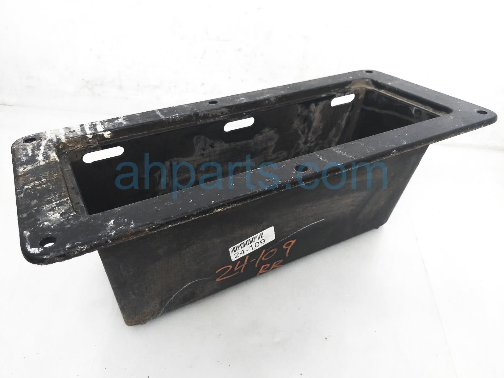 $125 Toyota RR/RH BED STORAGE BIN COMPARTMENT