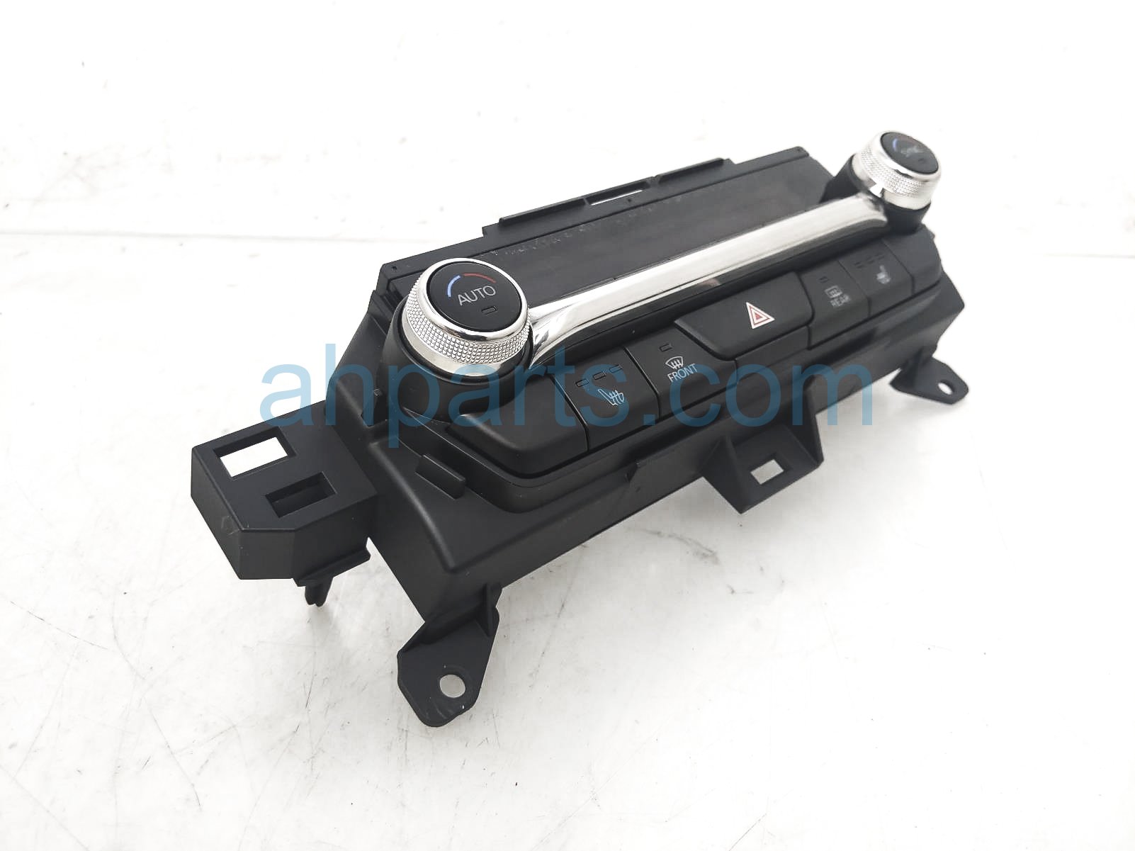 $90 Mazda HEATER/AC CONTROL(ON DASH) $90 Mazda HEATER/AC CONTROL(ON DASH)