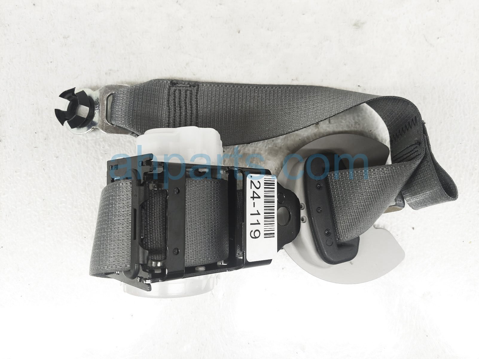 $75 Toyota 3RD ROW RH SEAT BELT - GREY $75 Toyota 3RD ROW RH SEAT BELT - GREY