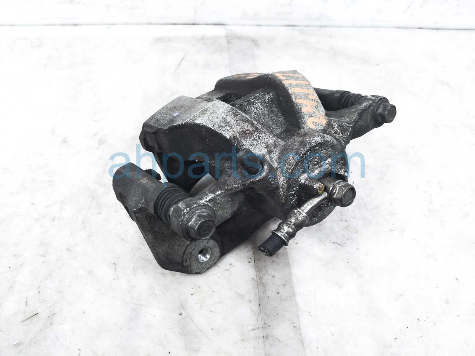 $75 Honda FR/LH BRAKE CALIPER - 1.5L Si M.T