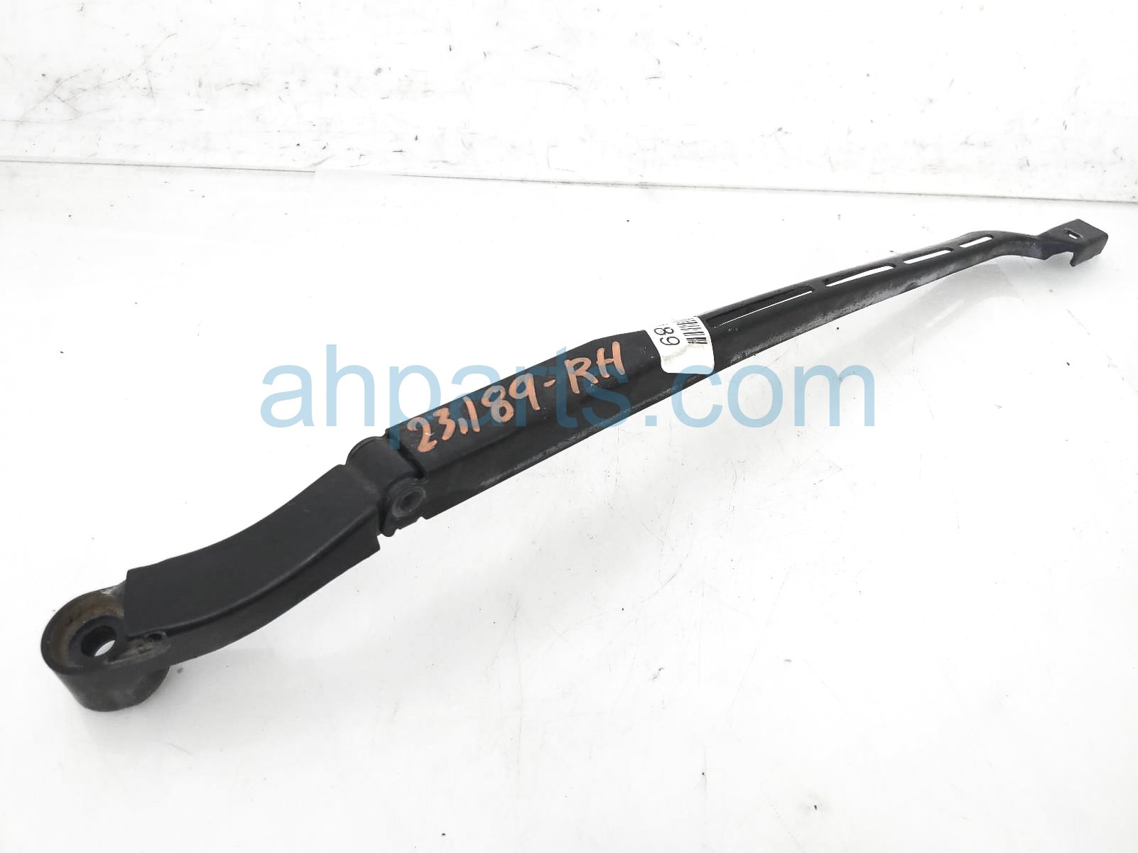 $20 Chevy RH SIDE WINDSHIELD WIPER ARM $20 Chevy RH SIDE WINDSHIELD WIPER ARM