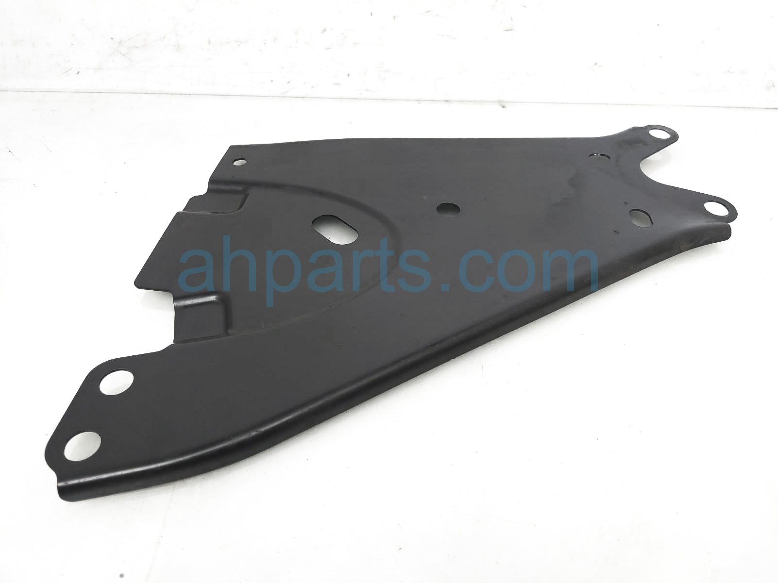 $19 Subaru FR/RH SUSPENSION SUPPORT BRACKET $19 Subaru FR/RH SUSPENSION SUPPORT BRACKET
