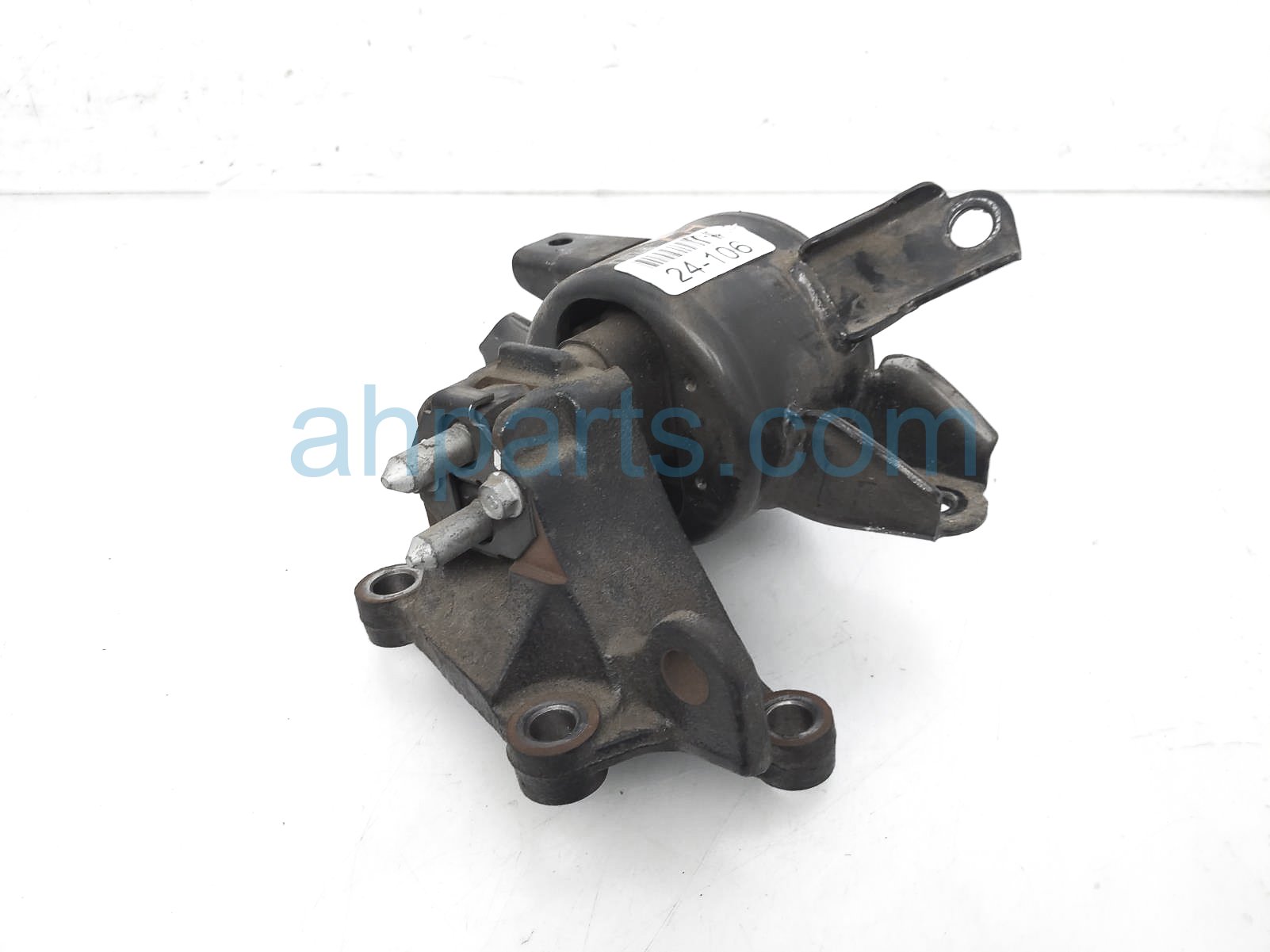 $75 Hyundai REAR TRANSMISSION MOUNT W/BRACKET $75 Hyundai REAR TRANSMISSION MOUNT W/BRACKET