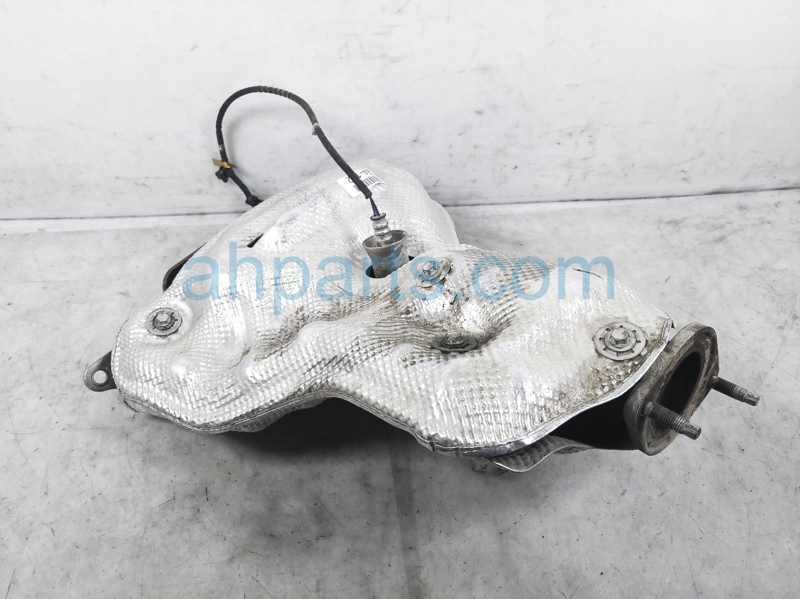 $225 Toyota FRONT EXHAUST / CONVERTER MANIFOLD