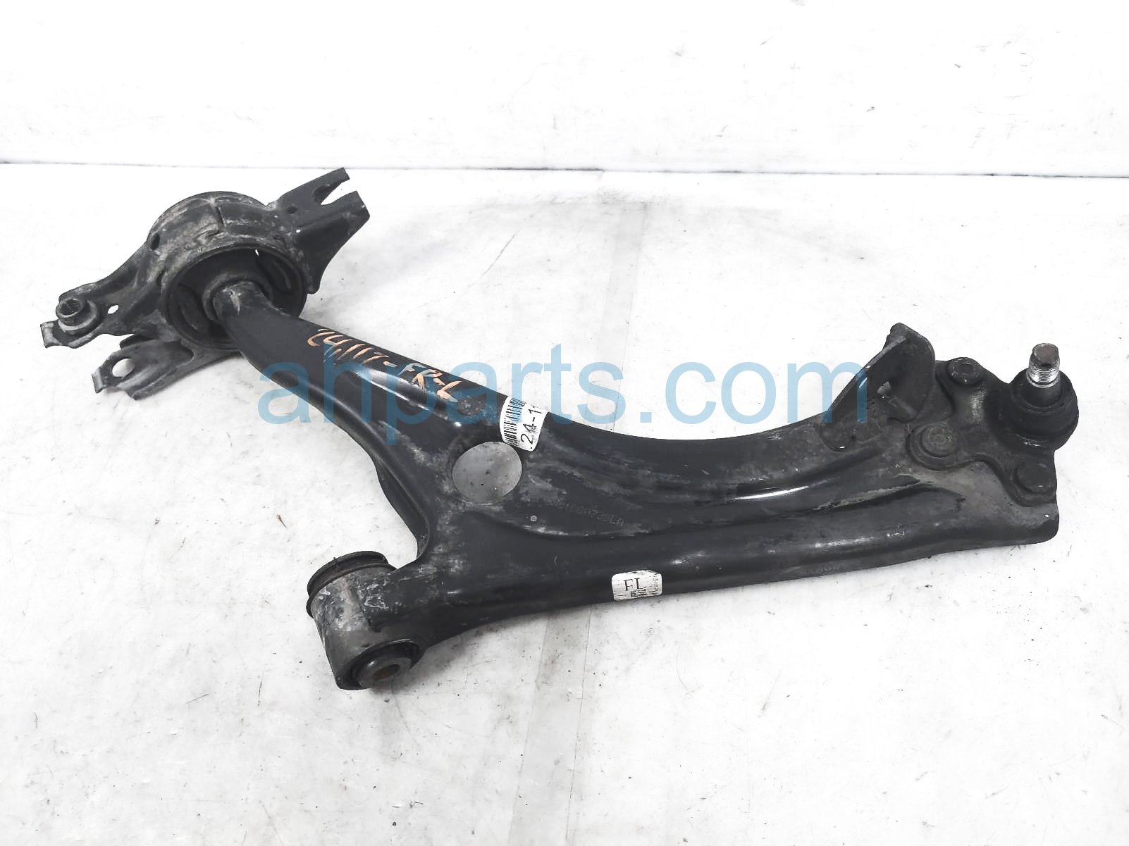 $135 Honda FR/LH LOWER CONTROL ARM - SI 1.5L