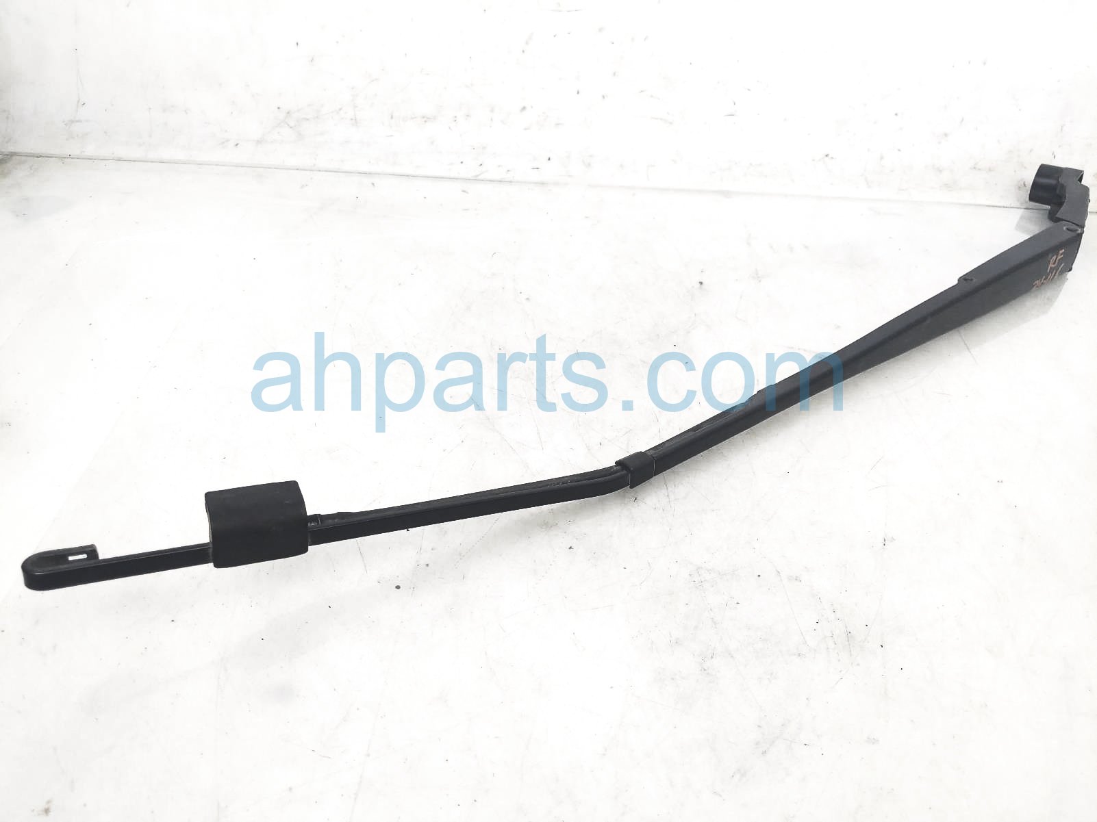 $25 Mazda RH WINDSHIELD WIPER ARM $25 Mazda RH WINDSHIELD WIPER ARM