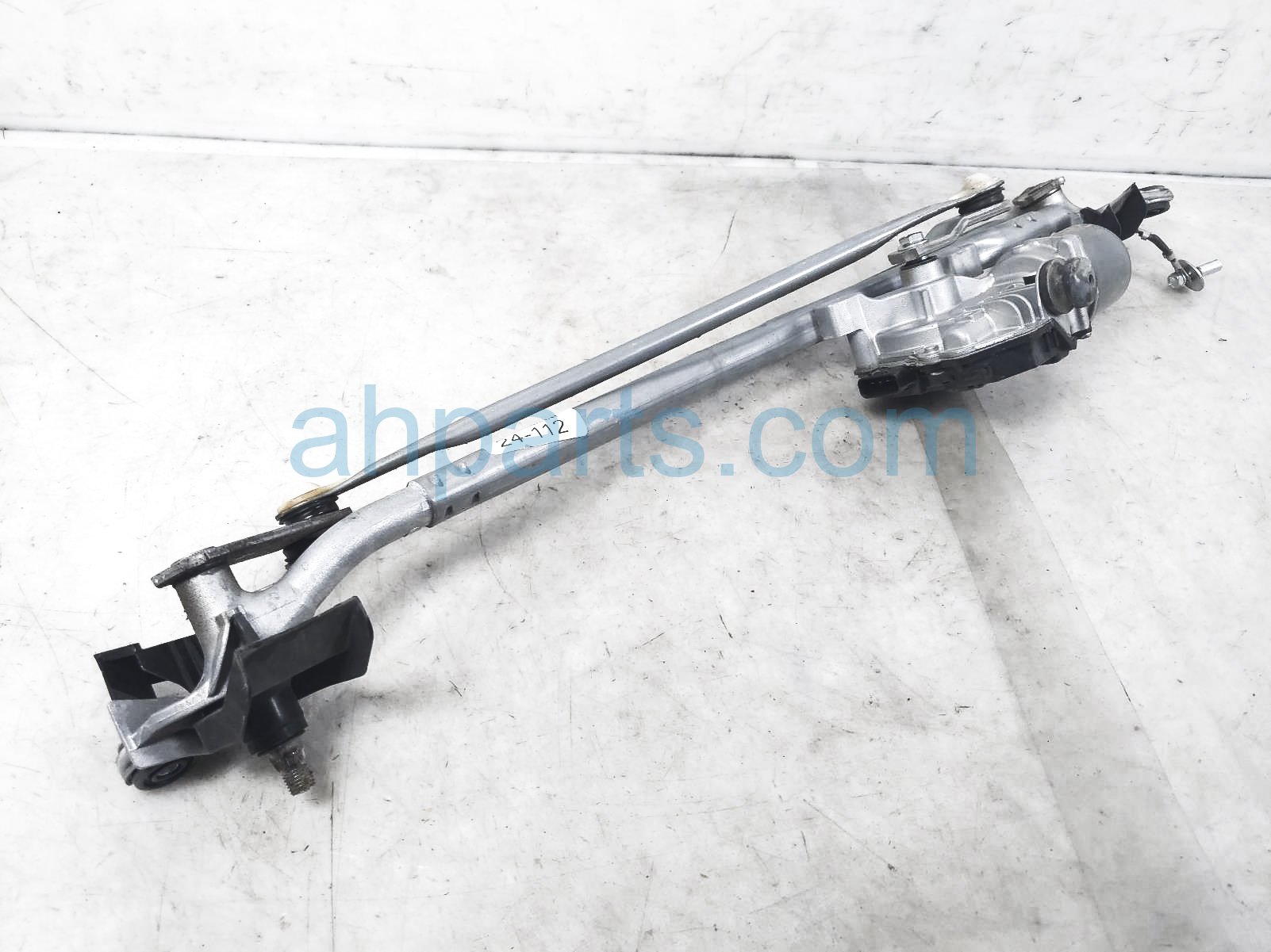 $65 Toyota WINDSHIELD WIPER MOTOR W/ARM ASSY