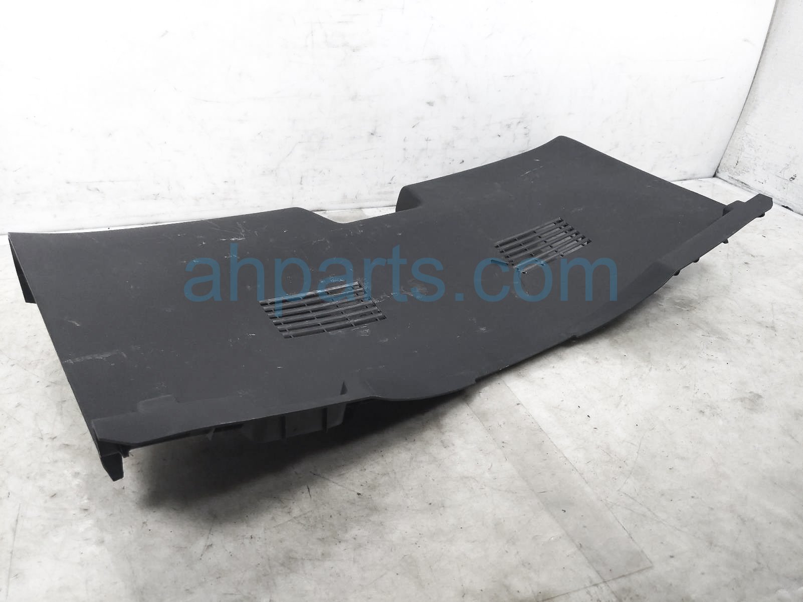 $50 Hyundai TRUNK SCUFF SILL PLATE PANEL $50 Hyundai TRUNK SCUFF SILL PLATE PANEL