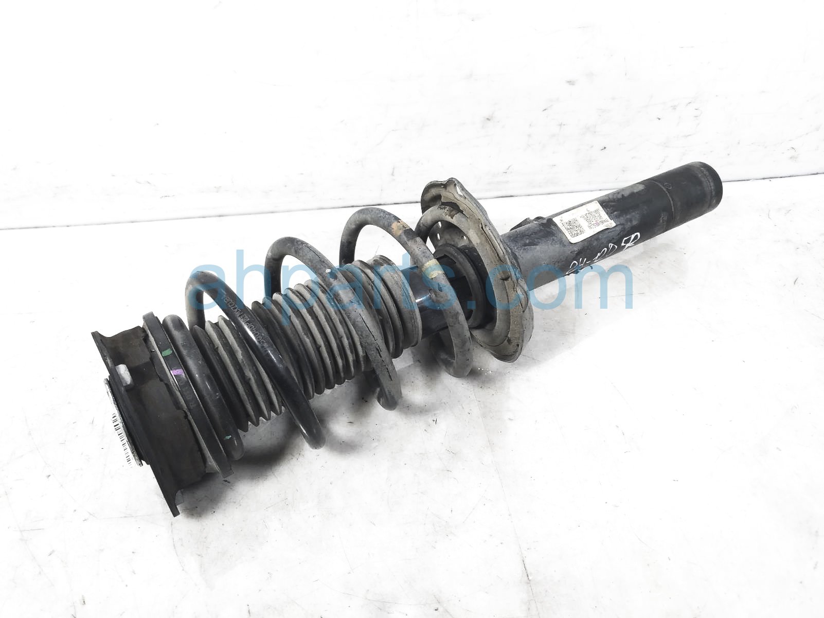 $150 Volkswagen FR/RH STRUT + SPRING - SE