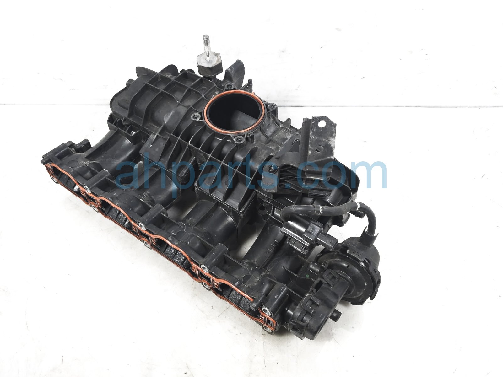 $150 Volkswagen INTAKE MANIFOLD - 2.0L AT FWD $150 Volkswagen INTAKE MANIFOLD - 2.0L AT FWD