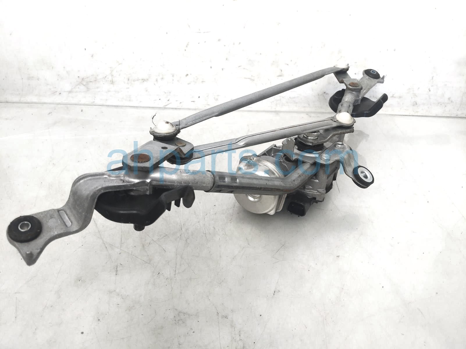 $50 Mazda WINDSHIELD WIPER MOTOR W/ LINKAGE $50 Mazda WINDSHIELD WIPER MOTOR W/ LINKAGE