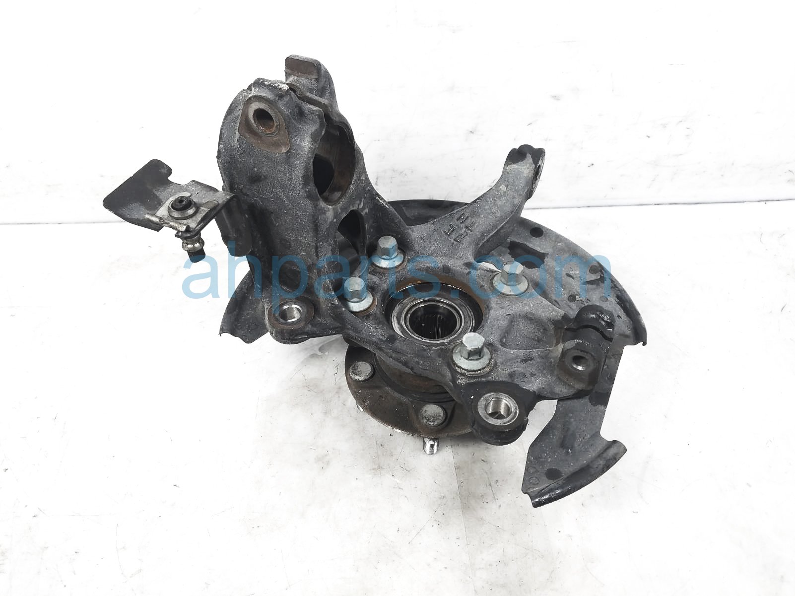 $125 Mazda FR/RH SPINDLE KNUCKLE W/HUB ASSY $125 Mazda FR/RH SPINDLE KNUCKLE W/HUB ASSY