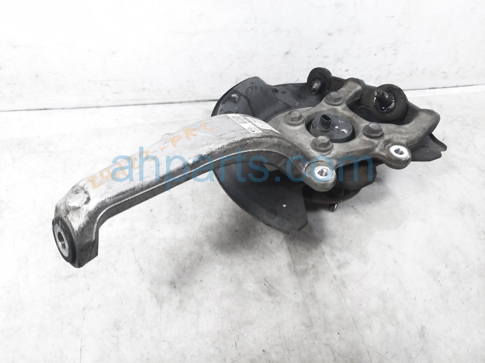 $165 Lexus FR/LH SPINDLE KNUCKLE HUB $165 Lexus FR/LH SPINDLE KNUCKLE HUB