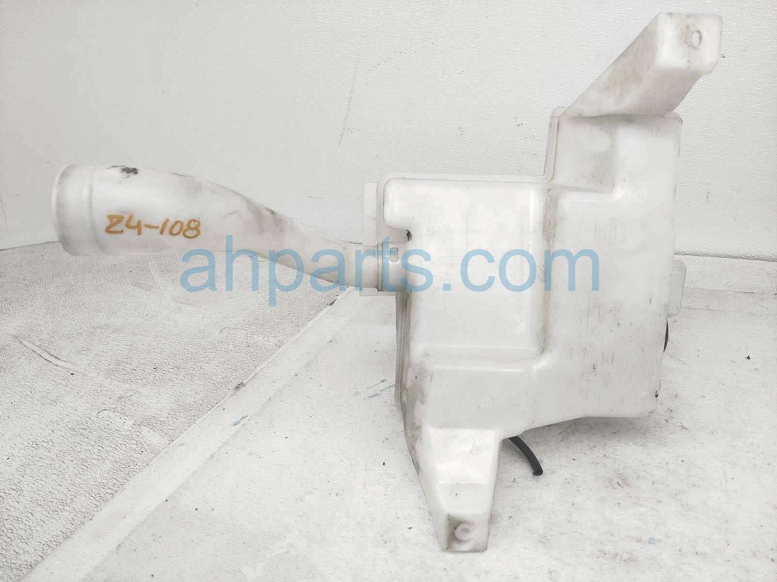 Sold 2018 Subaru WRX Windshield Washer Reservoir Tank 86631VA000