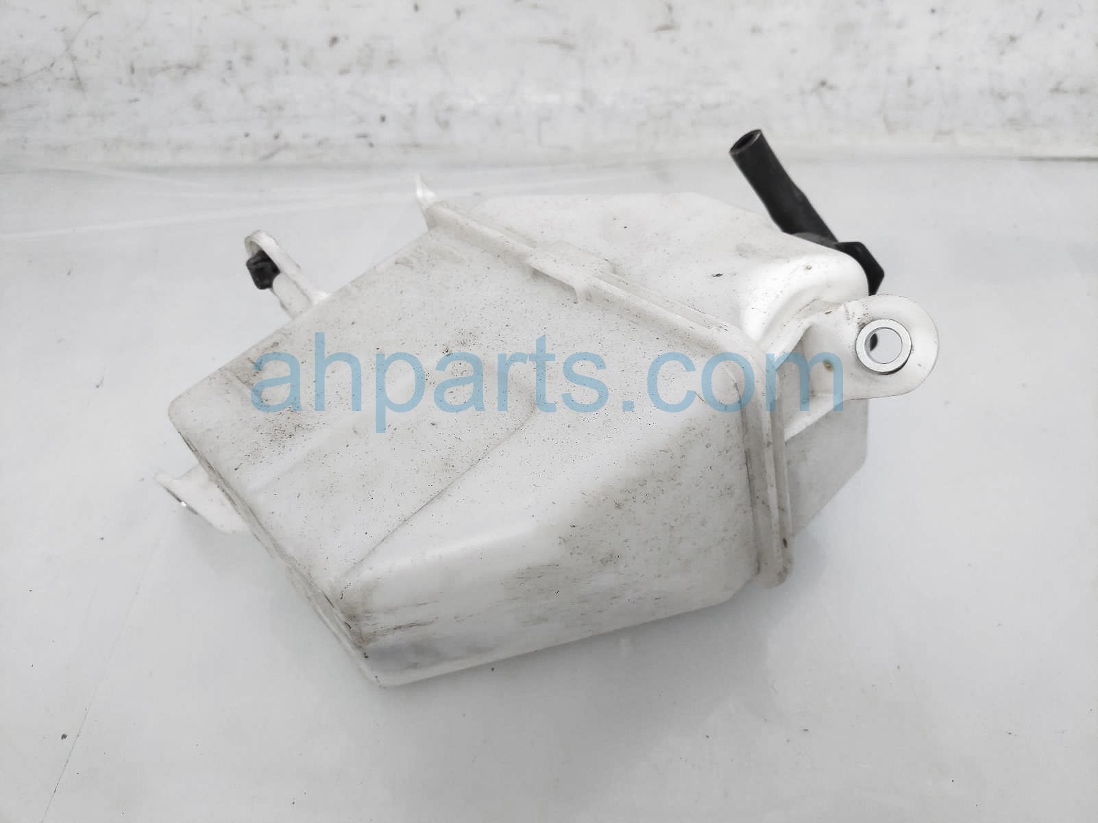 $40 Toyota COOLANT OVERFLOW RESERVOIR TANK $40 Toyota COOLANT OVERFLOW RESERVOIR TANK