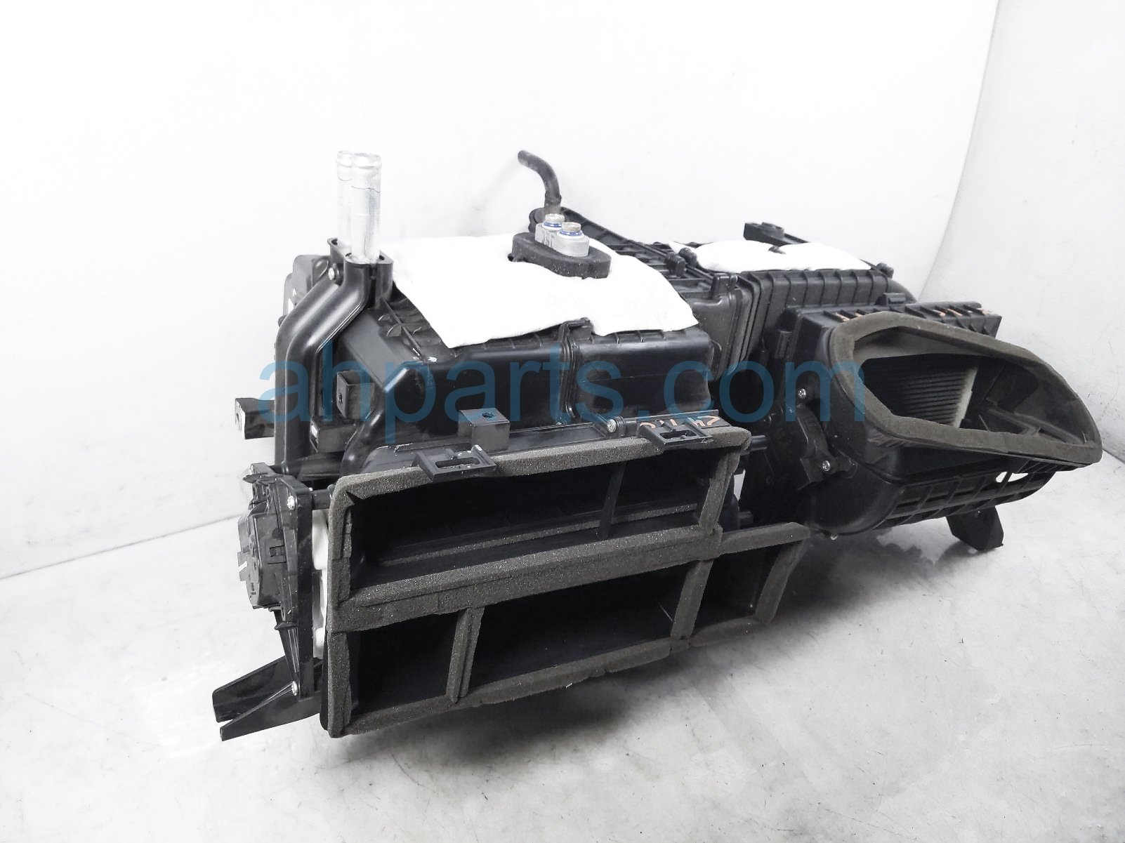 $125 Hyundai A/C BLOWER MOTOR W/CORE ELEMENT $125 Hyundai A/C BLOWER MOTOR W/CORE ELEMENT