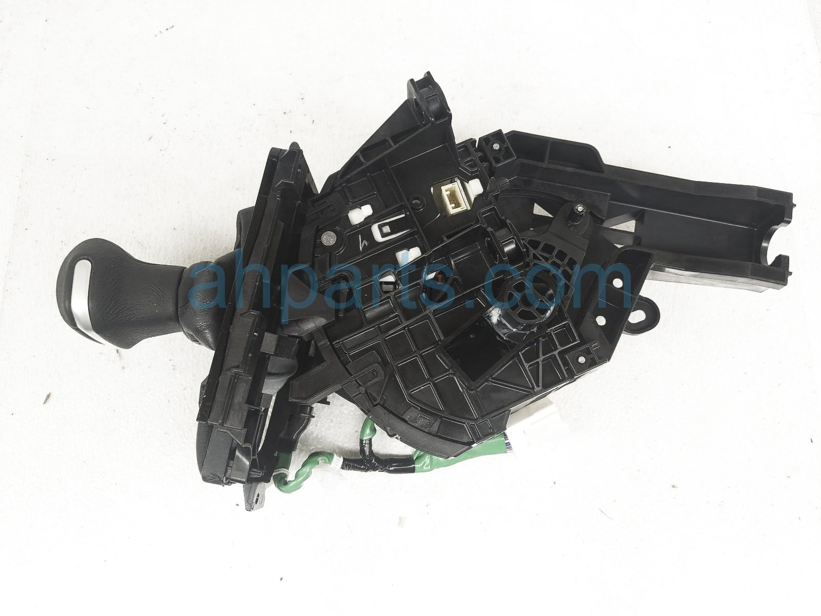 $250 Toyota FLOOR SHIFTER W/KNOB ASSY - 2.5L AWD $250 Toyota FLOOR SHIFTER W/KNOB ASSY - 2.5L AWD