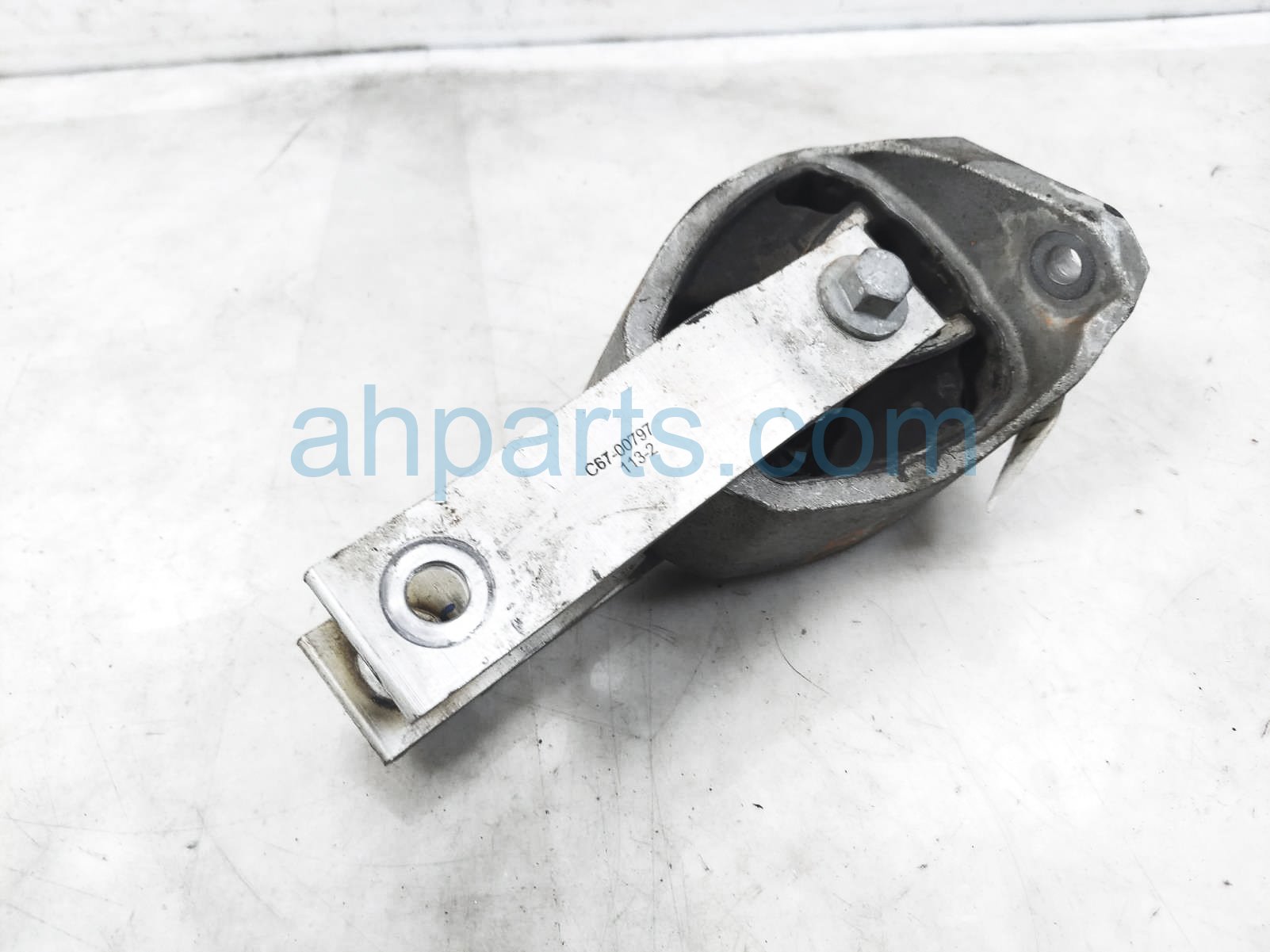 $40 Volvo ENGINE MOUNT / TORQUE STRUT MOUNT $40 Volvo ENGINE MOUNT / TORQUE STRUT MOUNT