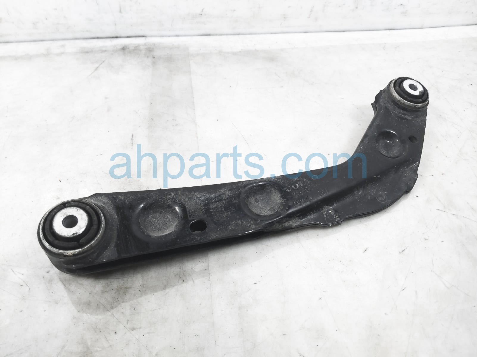 $89 Volvo RR/RH UPPER CONTROL ARM $89 Volvo RR/RH UPPER CONTROL ARM
