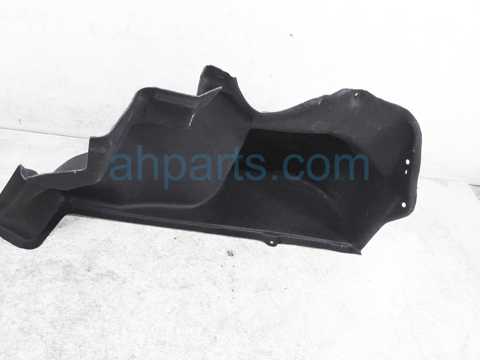 $125 Toyota RR/RH INNER QUARTER TRIM LINER - SE