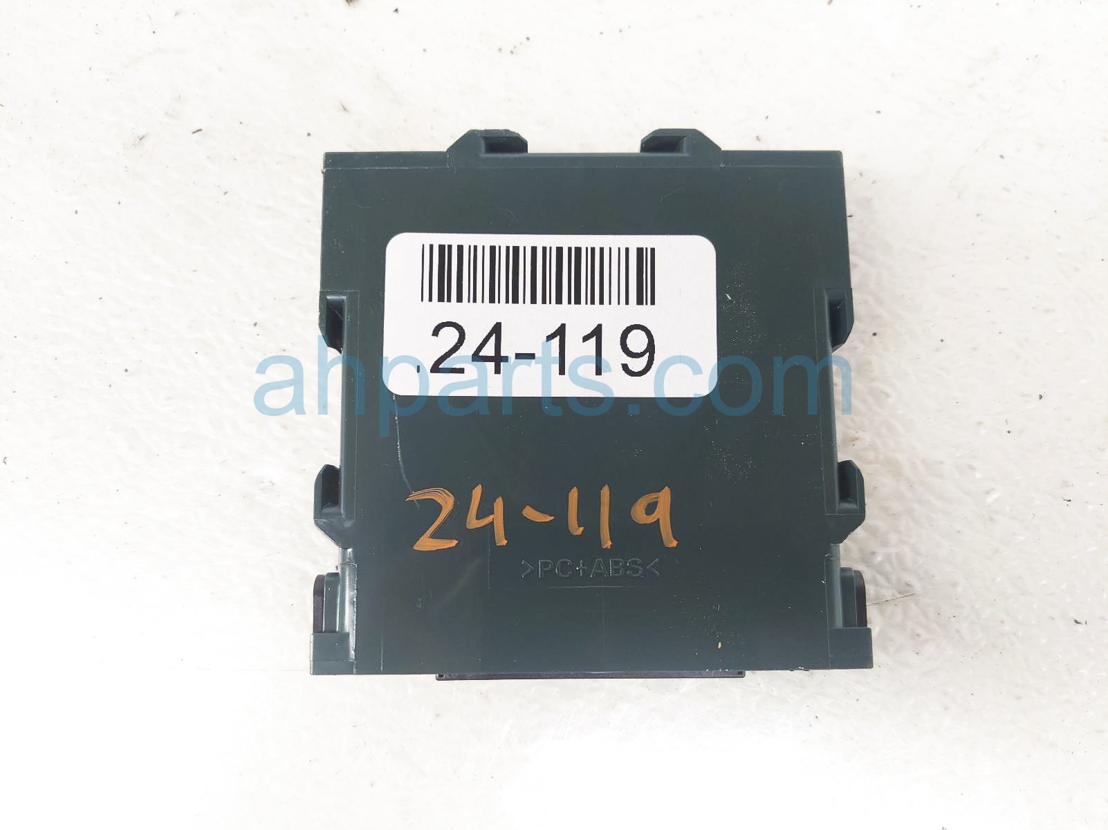 $150 Toyota CLEARANCE WARNING CONTROL MODULE $150 Toyota CLEARANCE WARNING CONTROL MODULE