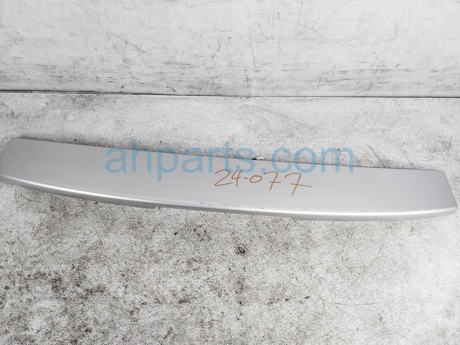 $100 Toyota DECKLID MOUNTED SPOILER - SILVER $100 Toyota DECKLID MOUNTED SPOILER - SILVER