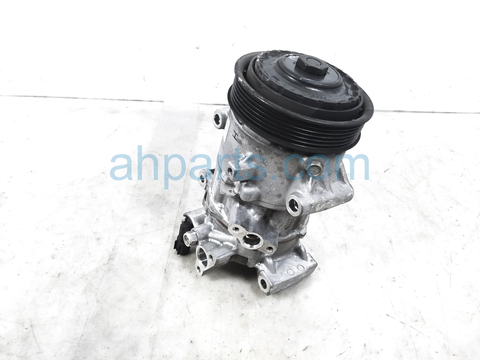 $145 Toyota AC PUMP / COMPRESSOR $145 Toyota AC PUMP / COMPRESSOR