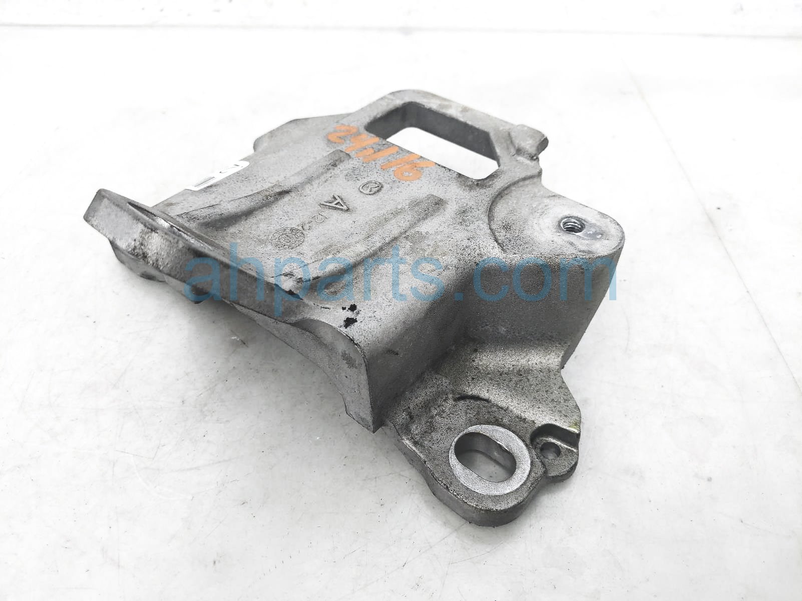 $20 Mazda TRANSMISSION MOUNT BRACKET $20 Mazda TRANSMISSION MOUNT BRACKET