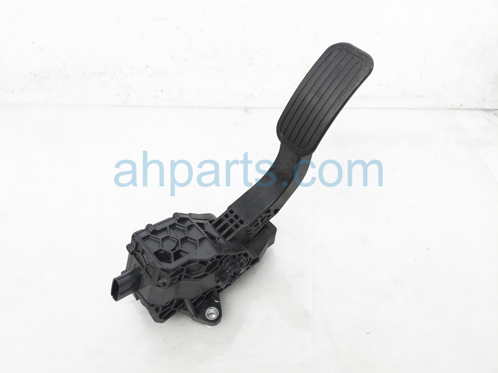 $50 Toyota GAS / ACCELERATOR PEDAL ASSY $50 Toyota GAS / ACCELERATOR PEDAL ASSY