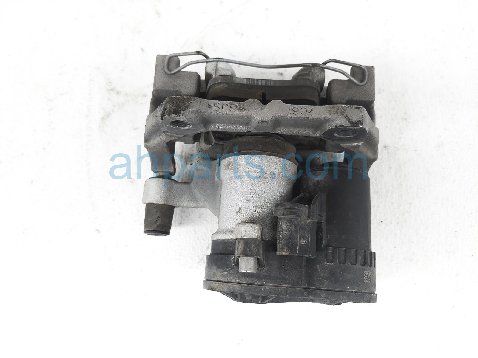 $90 Honda RR/RH BRAKE CALIPER - 2.0L AT