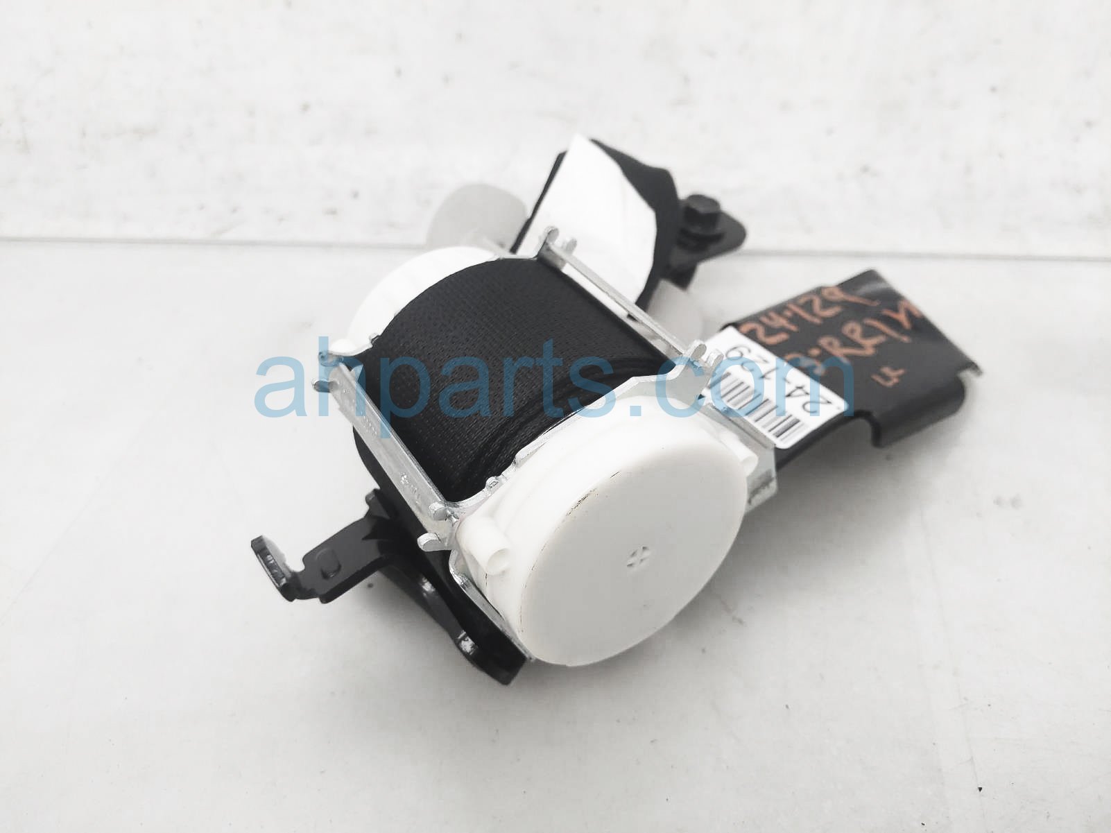 $50 Kia 3RD ROW MID SEAT BELT - BLACK $50 Kia 3RD ROW MID SEAT BELT - BLACK