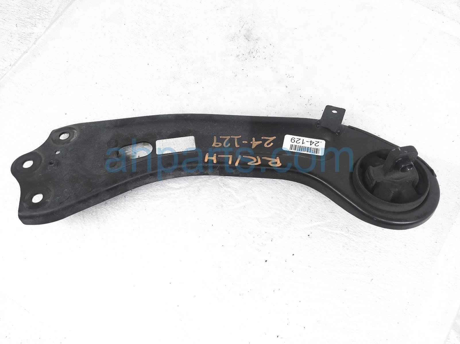 $79 Kia RR/LH LOWER TRAILING CONTROL ARM $79 Kia RR/LH LOWER TRAILING CONTROL ARM
